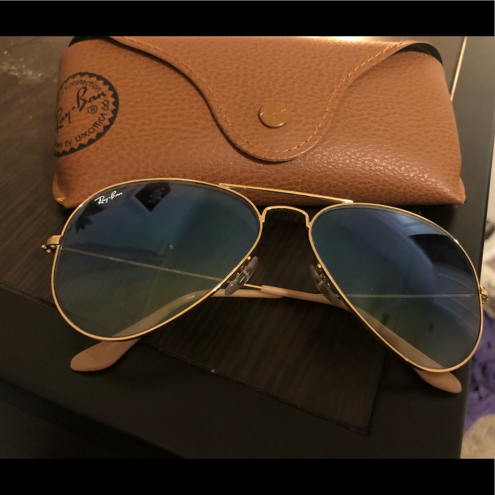 Ray ban aviator sunglasses